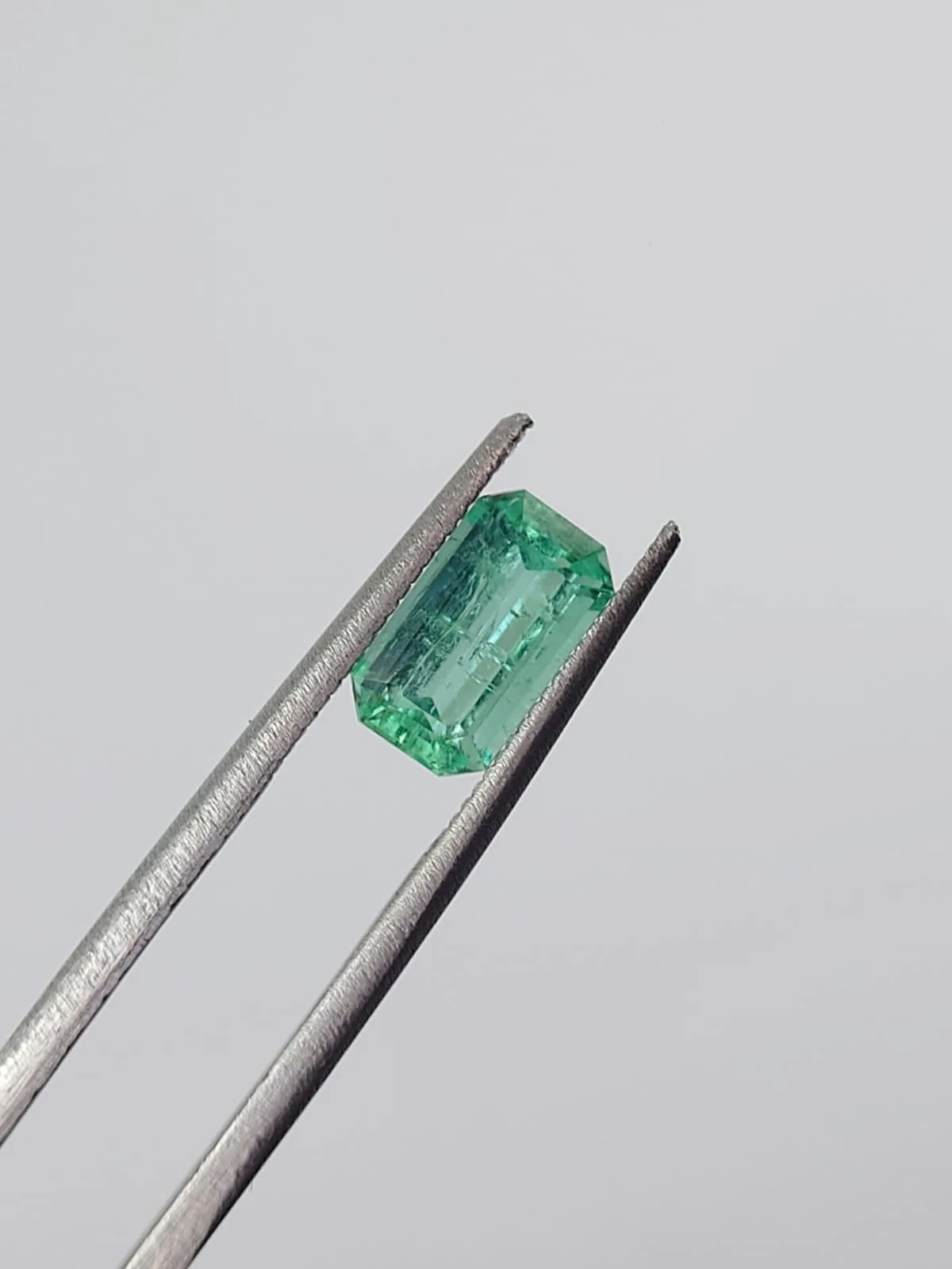 1.29ct Natural Emerald  Loose Gemstone from Panjshir Afghanistan — view 5